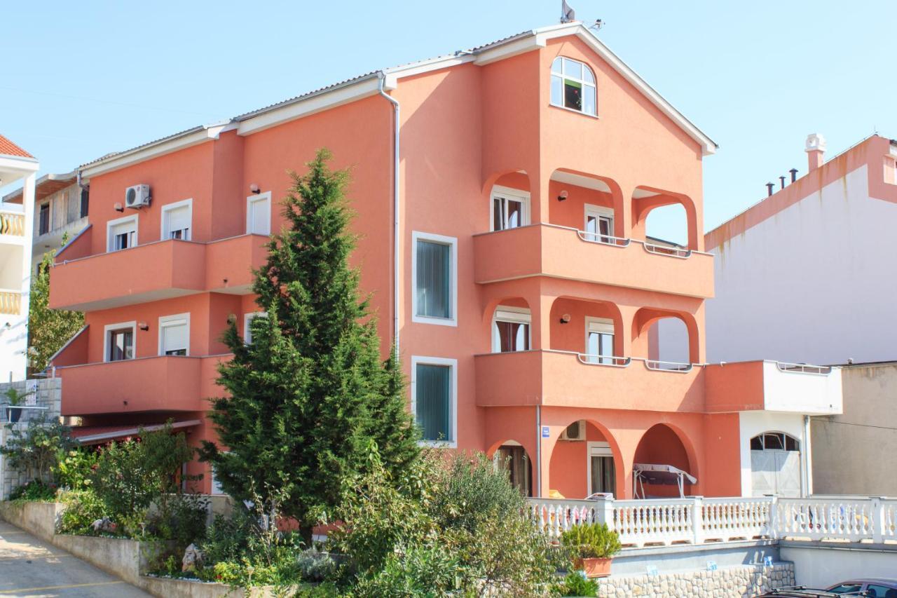 Apartments Mikanovic Crikvenica Exterior foto